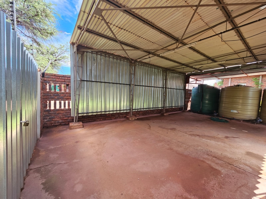 4 Bedroom Property for Sale in Kathu Northern Cape